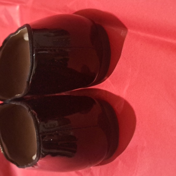 Euc Tory Burch patent leather loafers - Picture 4 of 8